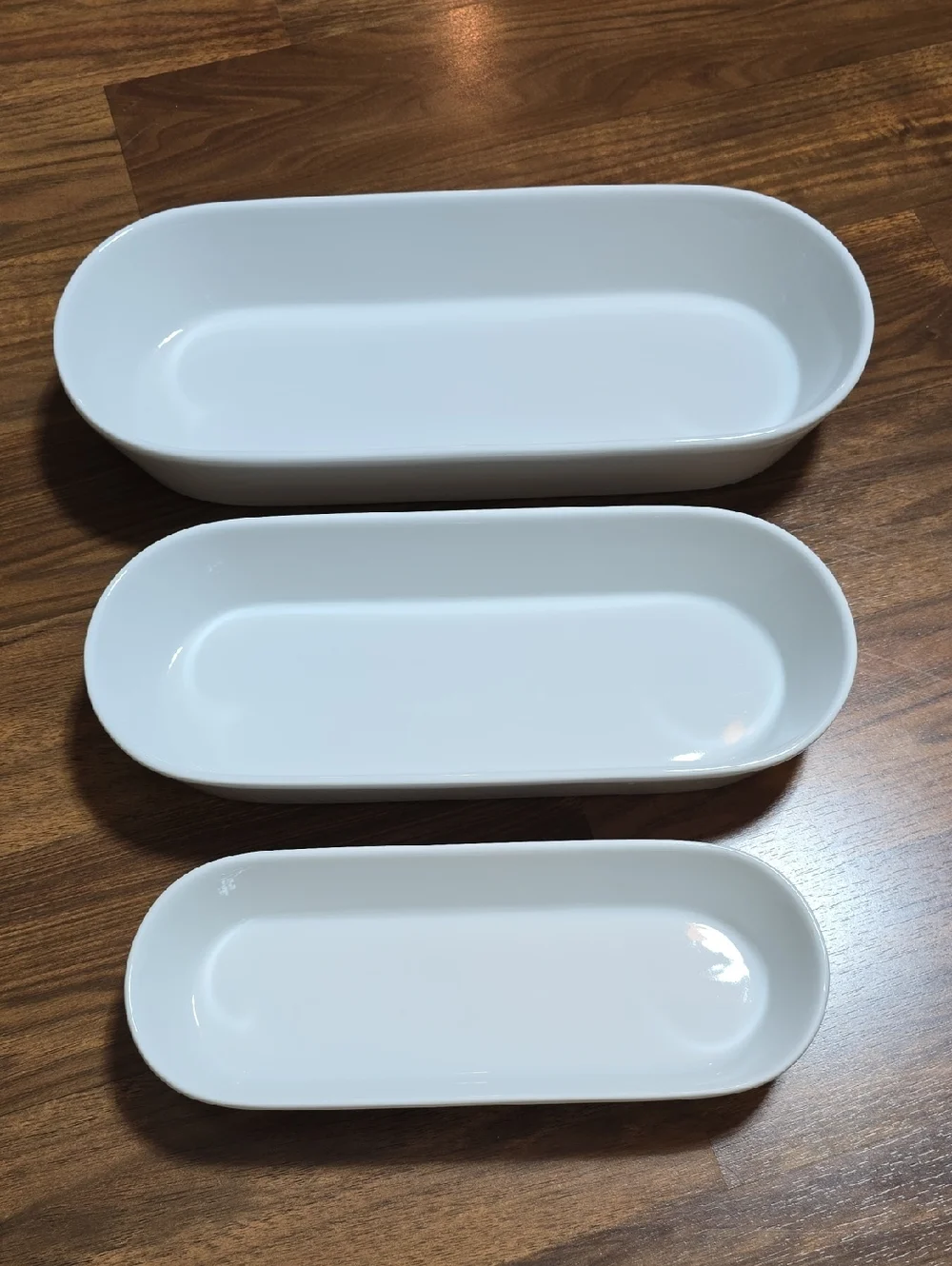 Crate&Barrel Oblong Nesting White Porcelain Serving Dishes